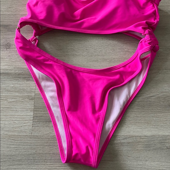 Vibrant Pink One Piece Swimsuit Size Small - Picture 3 of 6